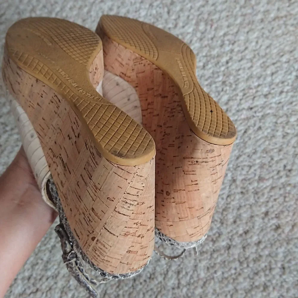Stuart Weitzman Jean Snake-Embossed Leather Slingback Wedge Sandal Size 8M